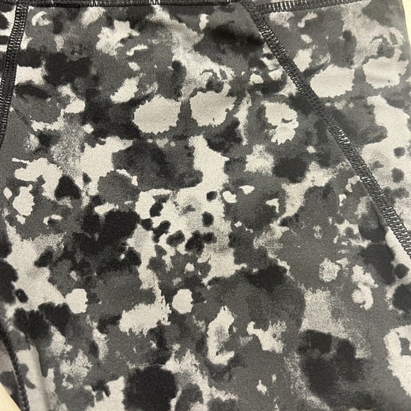 Sweaty Betty Leggings - Picture 3 of 4